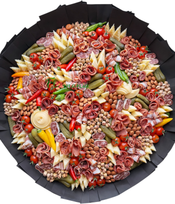 Огромный съедобный букет с закусками «Римские каникулы»